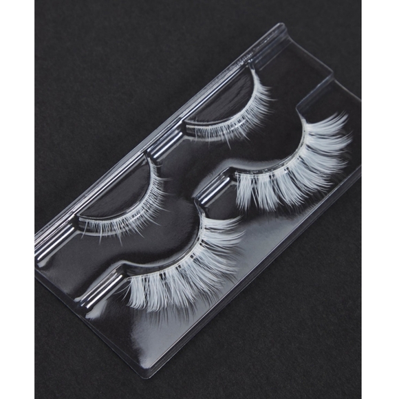 Darker Waves White Faux Lashes - Picture 3 of 5